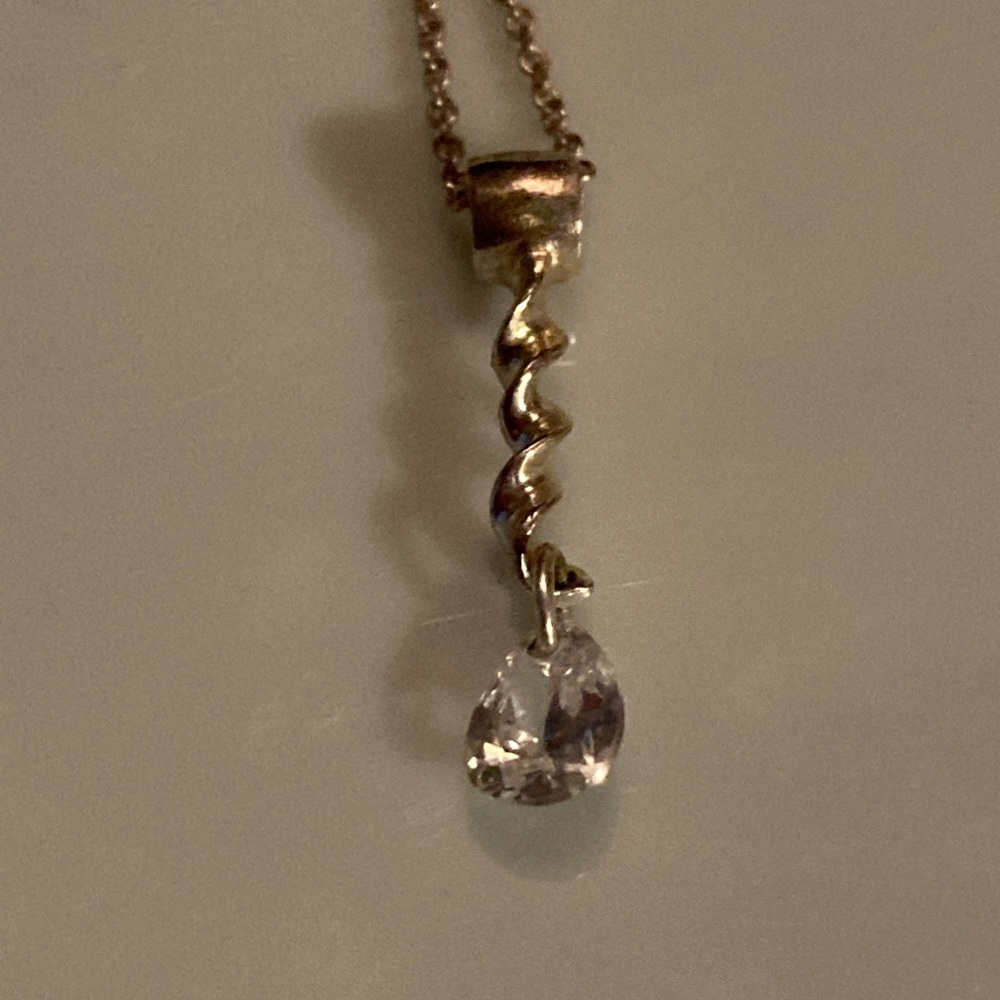 Vintage 925 Italy silver necklace with twisted stem clear crystal EUC